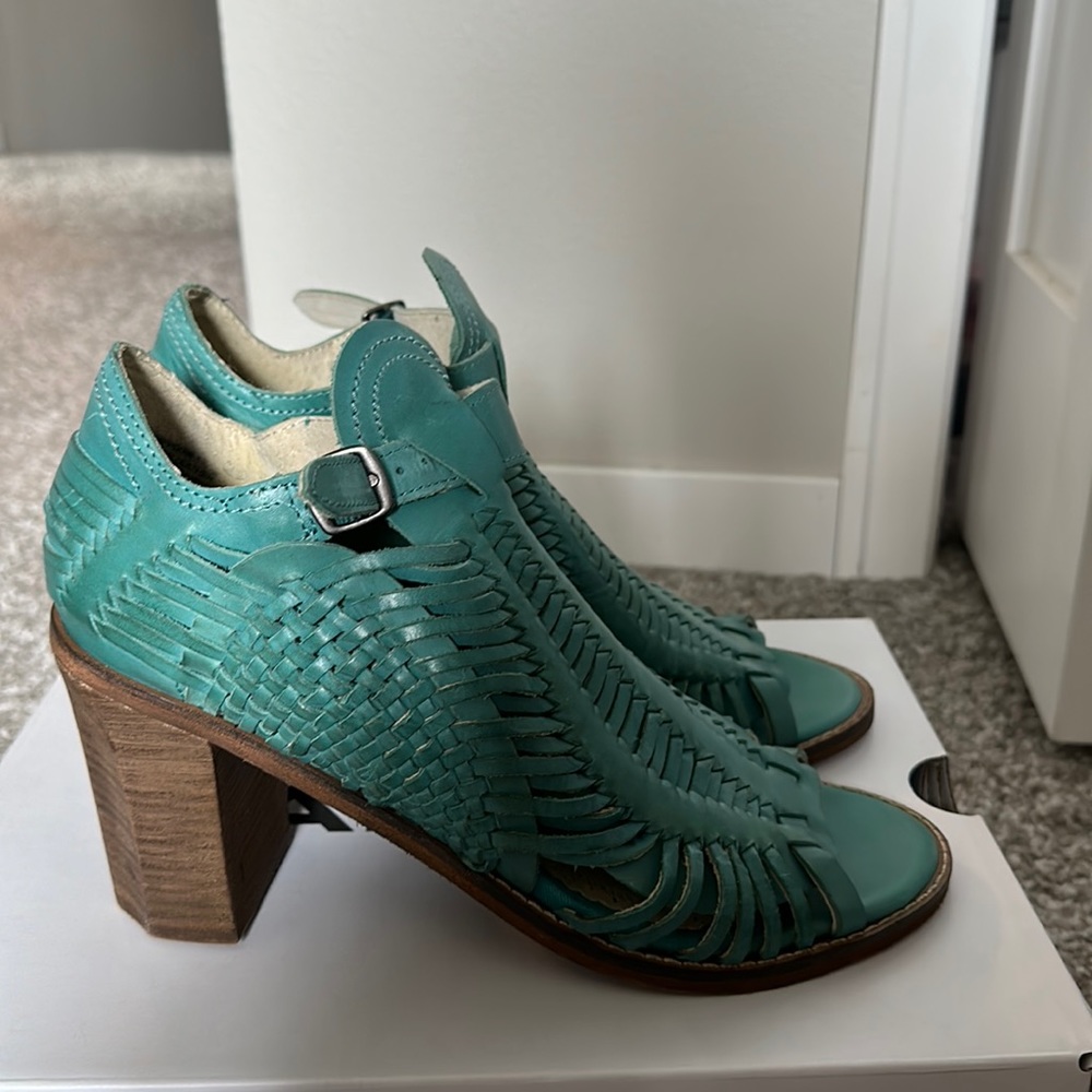 Naught Monkey real shoes never worn. Size 9